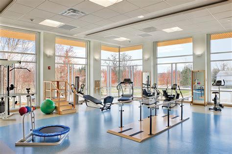 assisted living facilities with physical therapy