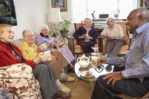 difference between group home and assisted living